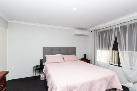 Property photo of 13 Pumice Road Treeby WA 6164