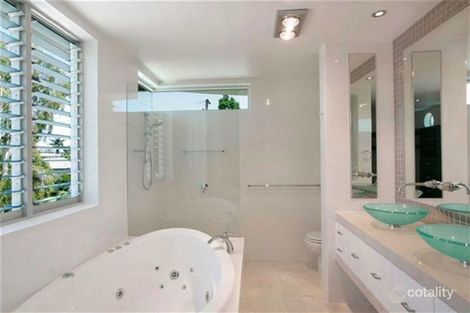 Property photo of 2/20 James Street Noosaville QLD 4566