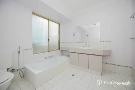 Property photo of 87 Lagoon Drive Yanchep WA 6035