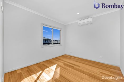 Property photo of 31 Strident Road Craigieburn VIC 3064