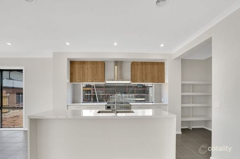 Property photo of 7 Foal Circuit Fraser Rise VIC 3336