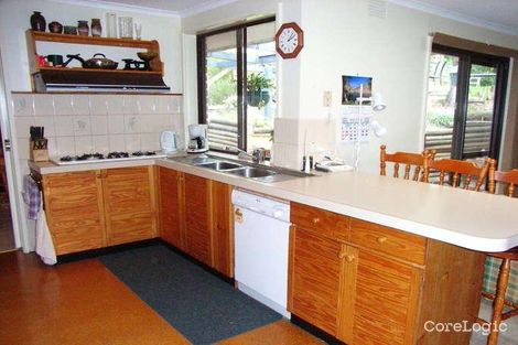 Property photo of 13 Hartland Way Eltham VIC 3095