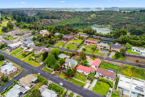 Property photo of 31 Lake Terrace East Mount Gambier SA 5290