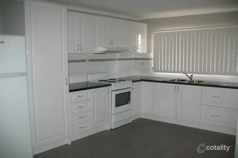 3/18a Deighton St, Mornington, QLD 4825