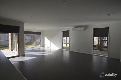 Property photo of 24 College Avenue Traralgon VIC 3844