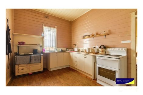 16 Tenterden St, Guyra, NSW 2365