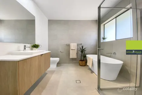 2/23 Bonneville Bvd, Goulburn, NSW 2580