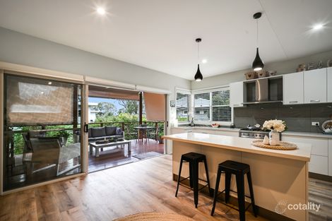 Property photo of 18 Lake Point Way Murrays Beach NSW 2281