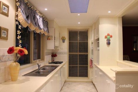 Property photo of 16 Bicton Street Greensborough VIC 3088