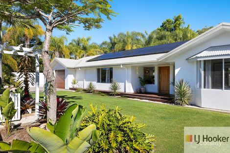 Property photo of 32 Kolora Way Ocean Shores NSW 2483