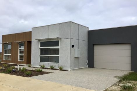 Property photo of 1 Harcombe Crescent Torquay VIC 3228