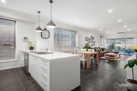 Property photo of 10 Rowley Street Elizabeth Hills NSW 2171