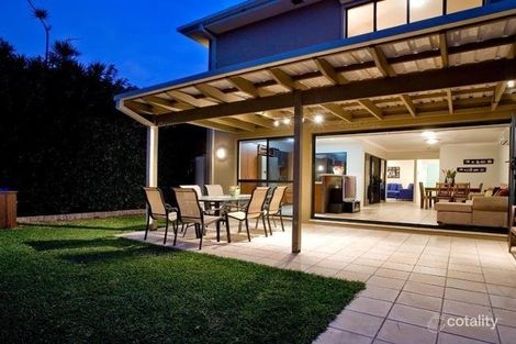 Property photo of 2/11 Adams Avenue Miami QLD 4220