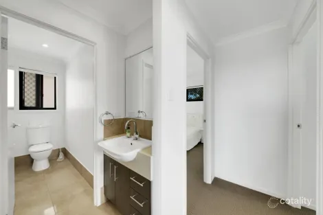 Property photo of 8/29 Ann Street South Gladstone QLD 4680