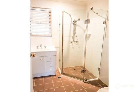 Property photo of 32 Cornish Avenue Killarney Vale NSW 2261