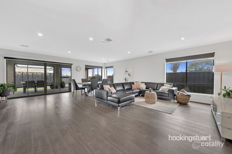 Property photo of 36 Arnaud Loop Wollert VIC 3750