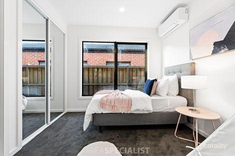 Property photo of 31 Catees Street Clyde North VIC 3978