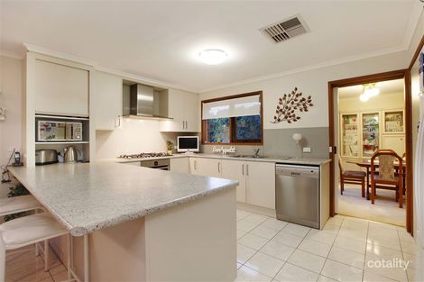 Property photo of 11 Newry Close Wantirna South VIC 3152