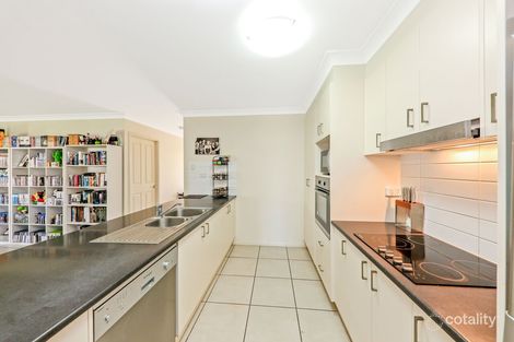 Property photo of 39 Colebrook Crescent Doolandella QLD 4077