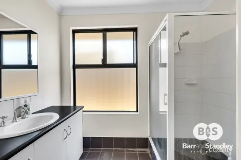 Property photo of 16 Carbine Loop Millbridge WA 6232