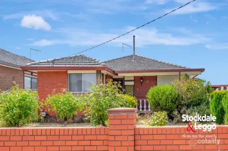 Property photo of 24 Hyde Street Hadfield VIC 3046
