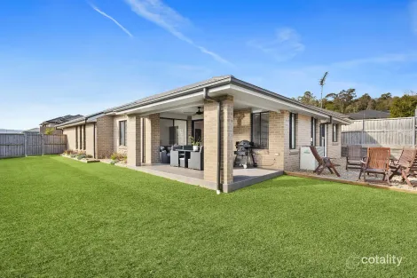 Property photo of 7 Bendalong Street Tullimbar NSW 2527