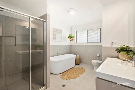Property photo of 7 Bendalong Street Tullimbar NSW 2527