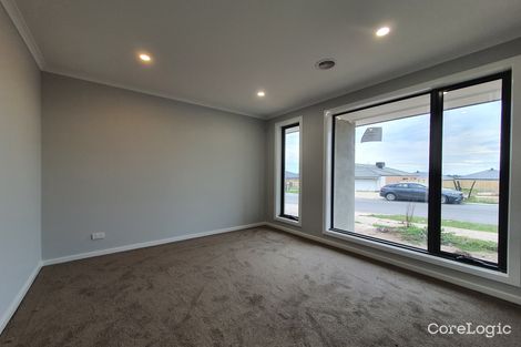 Property photo of 20 Shimar Street Clyde North VIC 3978