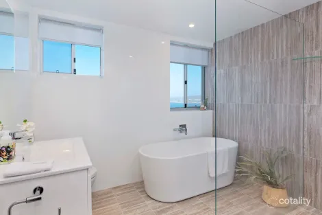 Property photo of 15/2 Queenscliff Road Queenscliff NSW 2096