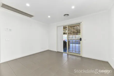 Property photo of 9/8A Henry Street Koo Wee Rup VIC 3981