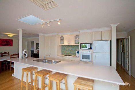 17 Poynter Dr, Duncraig, WA 6023