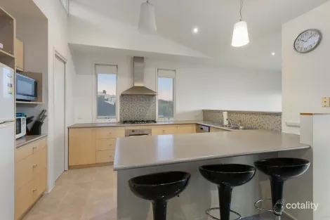 Property photo of 171 Beach Road Parkdale VIC 3195