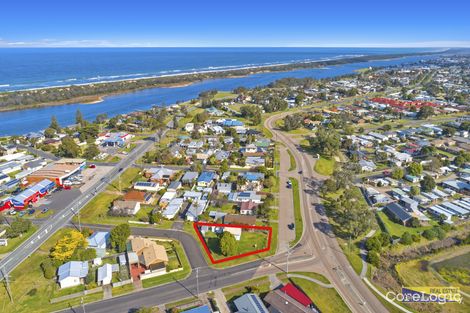 Property photo of 2 Eastern Beach Road Lakes Entrance VIC 3909