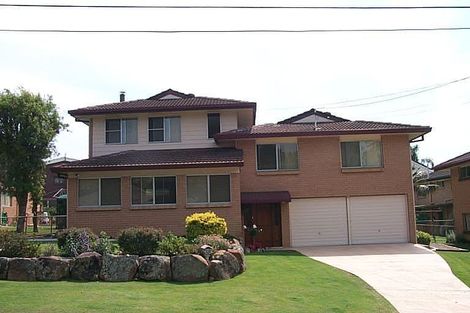 1 Amsterdam St, Wishart, QLD 4122