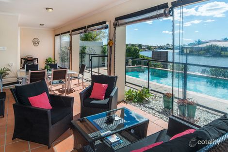 Property photo of 15 Lee Anne Crescent Helensvale QLD 4212