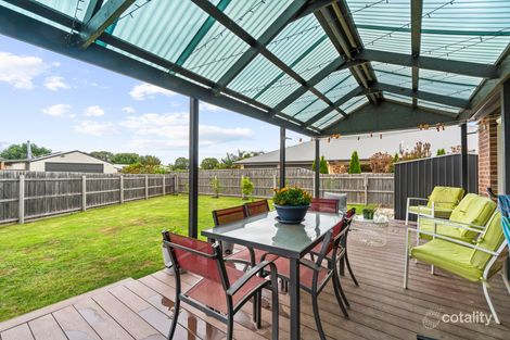 Property photo of 21 Josie Place Morwell VIC 3840