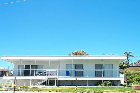 8 Beach Rd, Sapphire Beach, NSW 2450