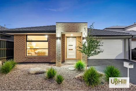 Property photo of 11 Wooli Avenue Clyde VIC 3978