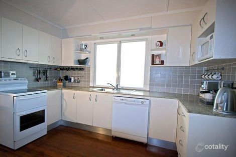 Property photo of 10 Crawford Road Wynnum West QLD 4178