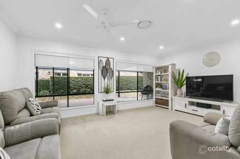 Property photo of 31 Ivy Crescent Wakerley QLD 4154