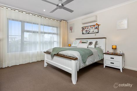 Property photo of 30 Garragull Drive Yarrabilba QLD 4207