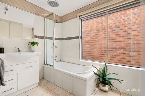 Property photo of 1/5 Main Road Clayton South VIC 3169