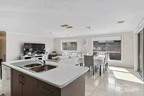 Property photo of 12 Coco Crescent Yarrawonga VIC 3730