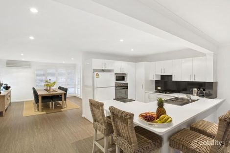 16 Lancaster Pde, Bateau Bay, NSW 2261