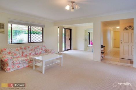 Property photo of 8 Tanglewood Street Runcorn QLD 4113