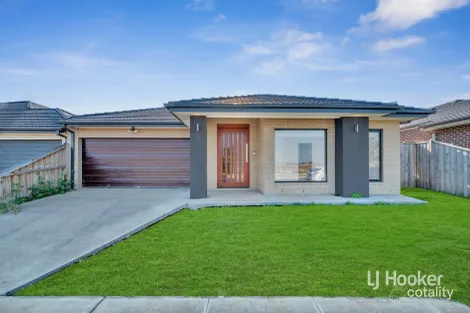 Property photo of 22 Courtenay Promenade Fraser Rise VIC 3336