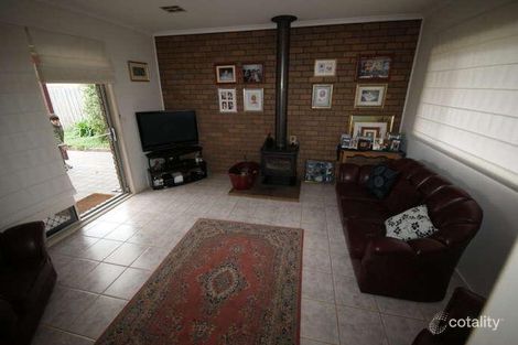 Property photo of 7 Edgeware Close Kealba VIC 3021