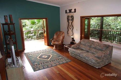 28 Daphne Dr, Redlynch, QLD 4870