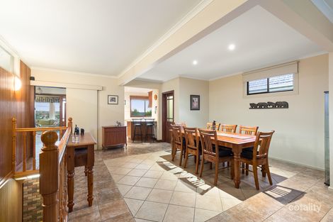 Property photo of 33 Pinnacle Crescent Bulleen VIC 3105