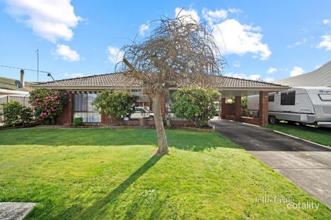 Property photo of 29 Rowan Parade Wendouree VIC 3355